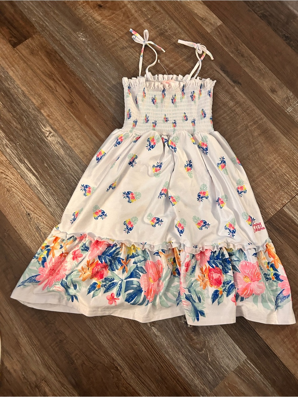 $15 sale Tommy Bahama sleeveless floral smocked dress girl's sz 6 white floral